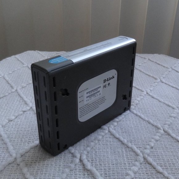 D-Link ROUTER ~ DI-604 ~ Like NEW - Picture 5 of 7